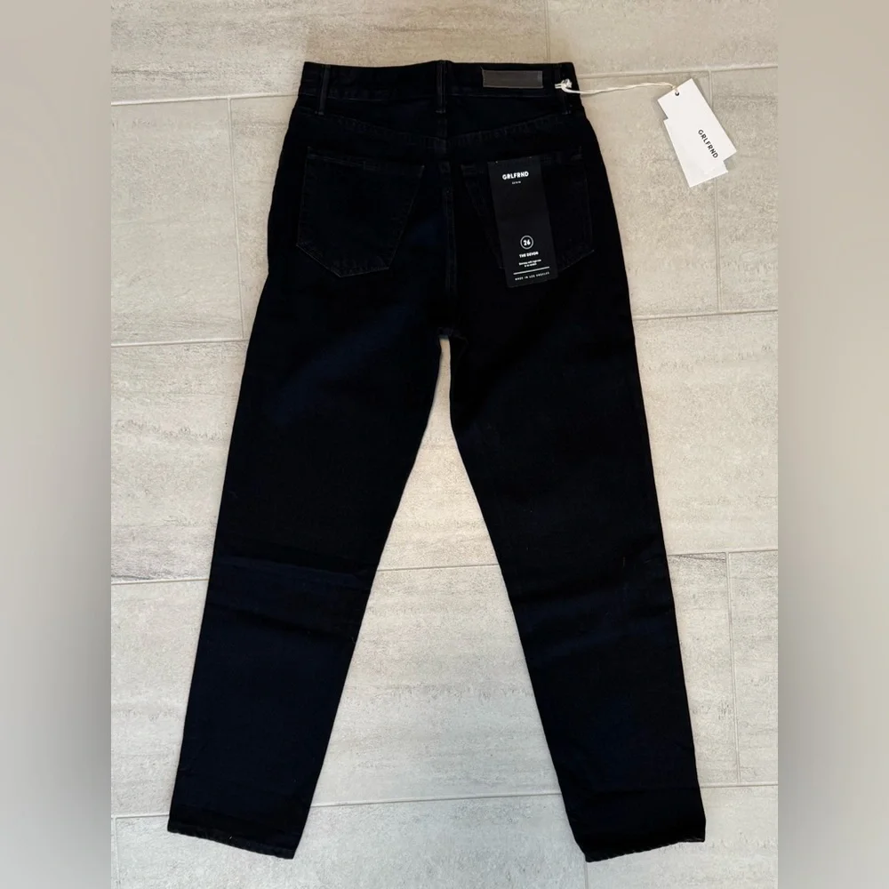 NWT - GRLFRND Woman’s Dark‎ Black Straight Jeans
(Listing #24) - Picture 7 of 7